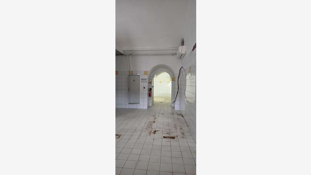 Location local 80m² + sous-sol 100m² à Grasse