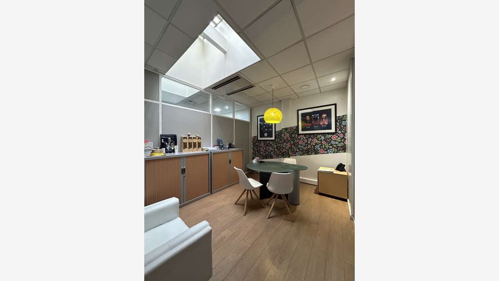 A louer local 319m² à Grenoble Cours Jean Jaurès