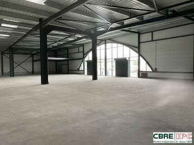 A louer local commercial 893m² retail à Hagetmau