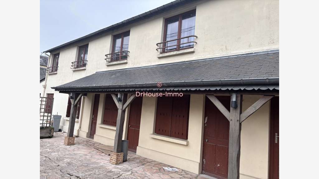 A louer murs hôtel restaurant 1080m² à Lillebonne