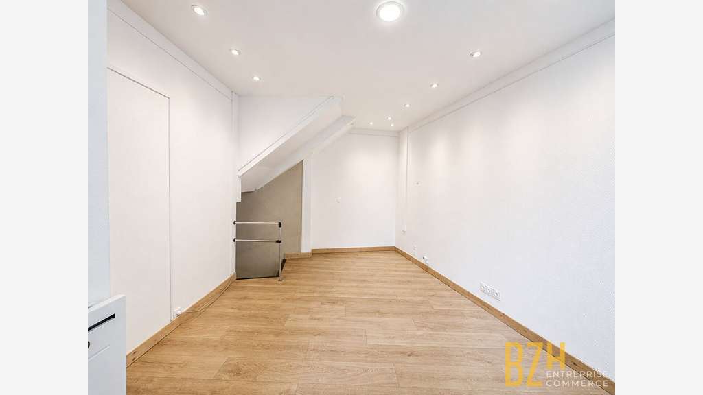 En exclusivite à louer local 23m² à Vannes centre