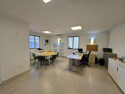 Location Locaux commerciaux - Boutiques à La Crau