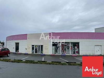 A louer local commercial 460m² à La Roche-sur-Yon
