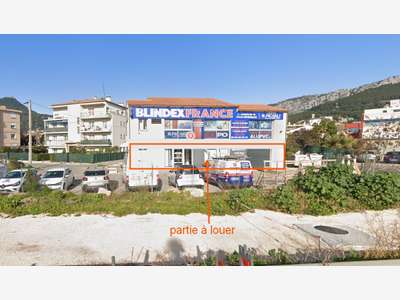 A louer local commercial 160m² à La Valette du Var