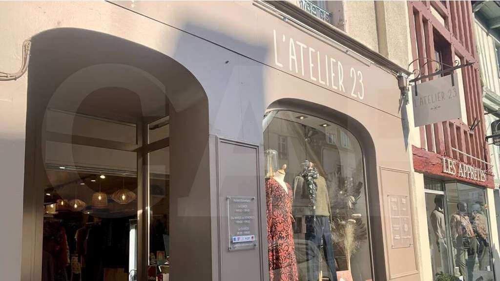 A louer local commercial 64m² à Lamballe centre
