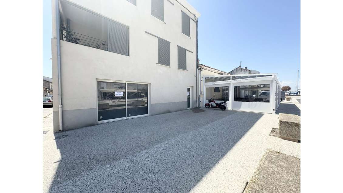 A louer local  secteur de la Gare du Grau-du-Roi