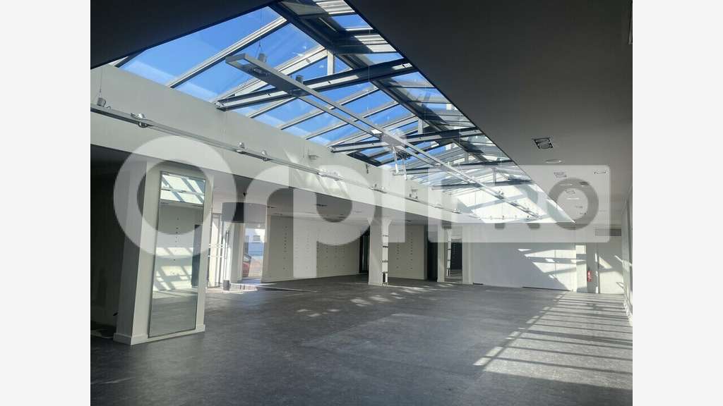 A louer local commercial 469m²au Havre Halles