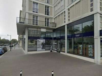 A louer local 1045m² sur avenue animée au Havre