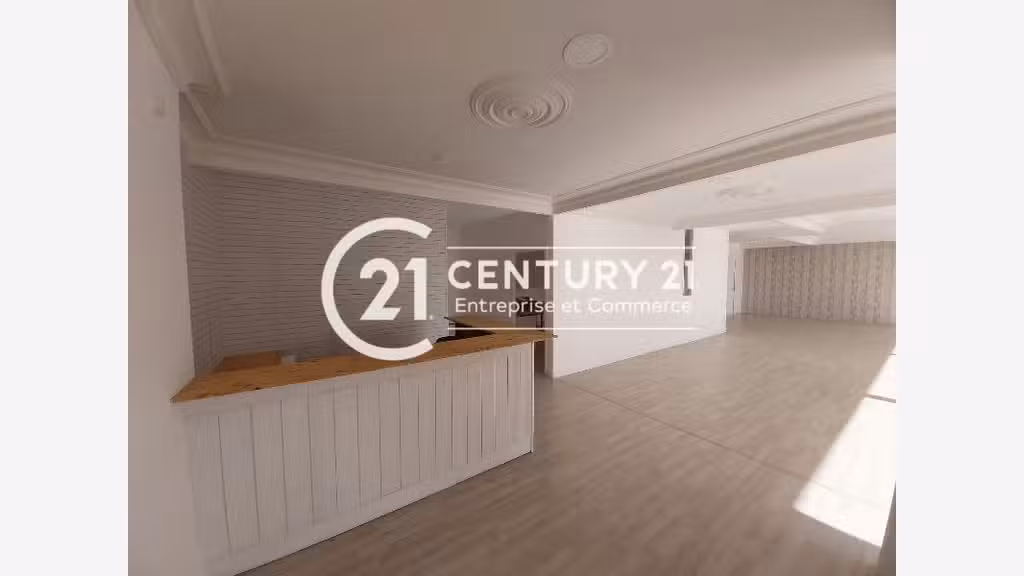 A louer local commercial 157m² Le Pouliguen