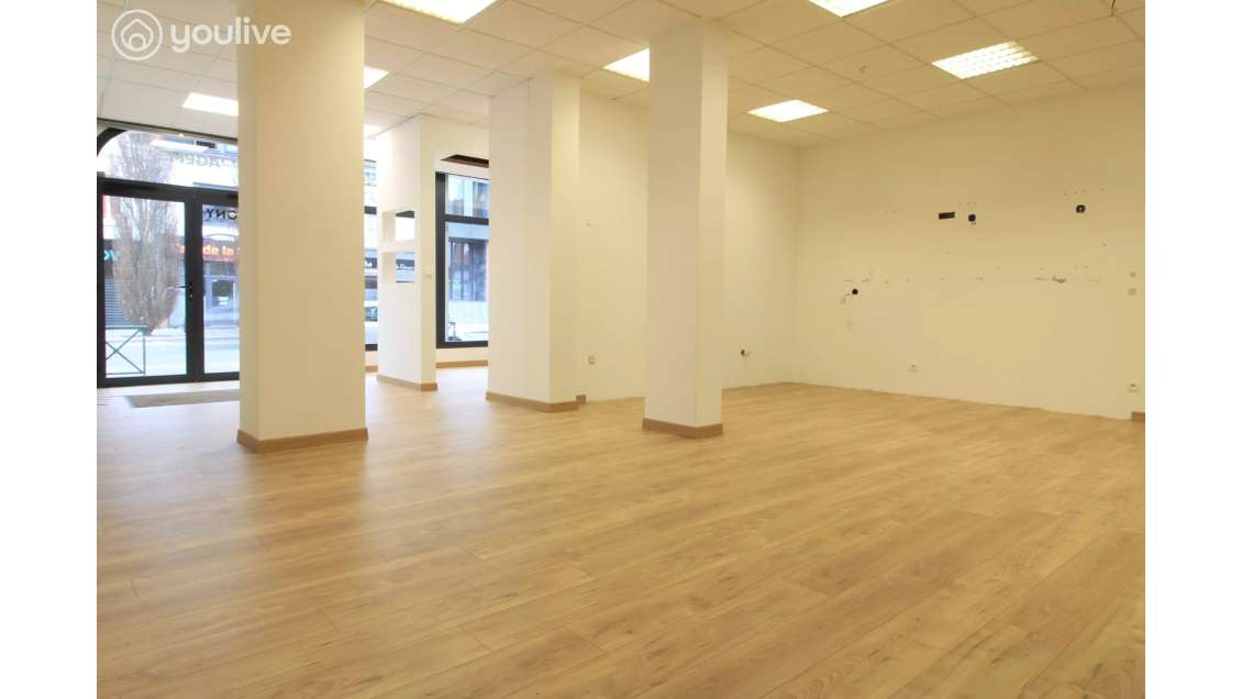 A louer local commercial 148m² Blv Basly à Lens