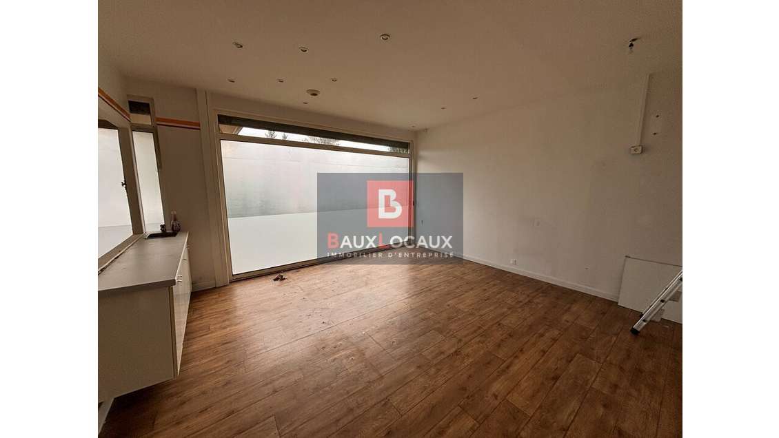 Local commercial 35m² à louer aux Angles