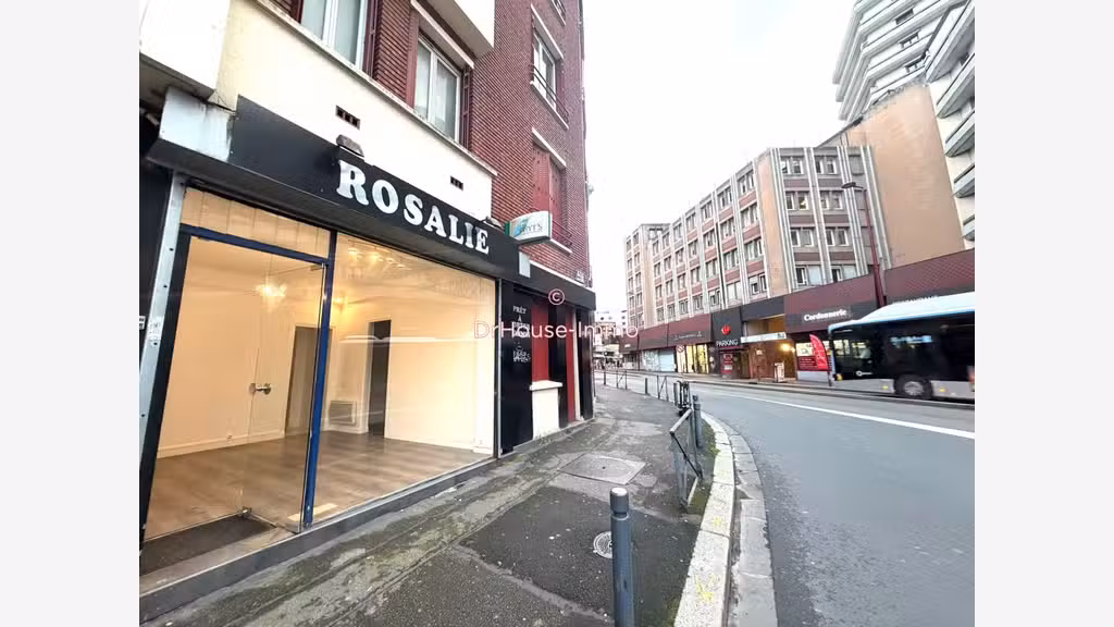 A louer local commercial centre ville Les Lilas