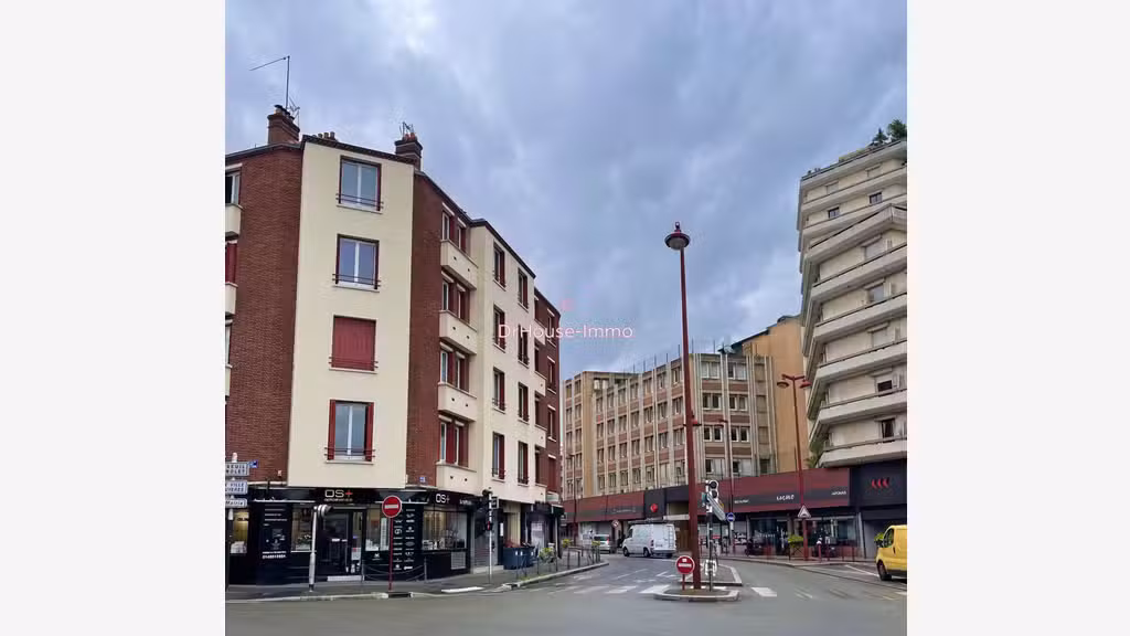 A louer local commercial centre ville Les Lilas