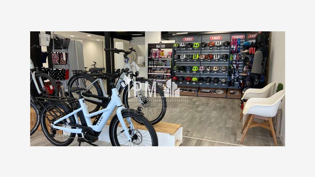 A louer local commercial 280m² 13290 Les Milles