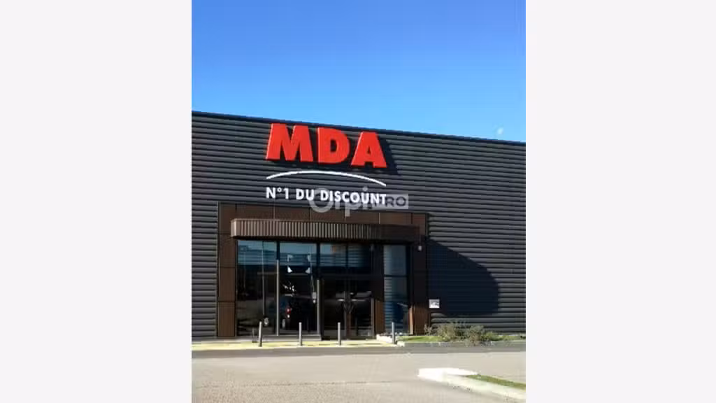 Local commercial 575m² à louer à Limoges