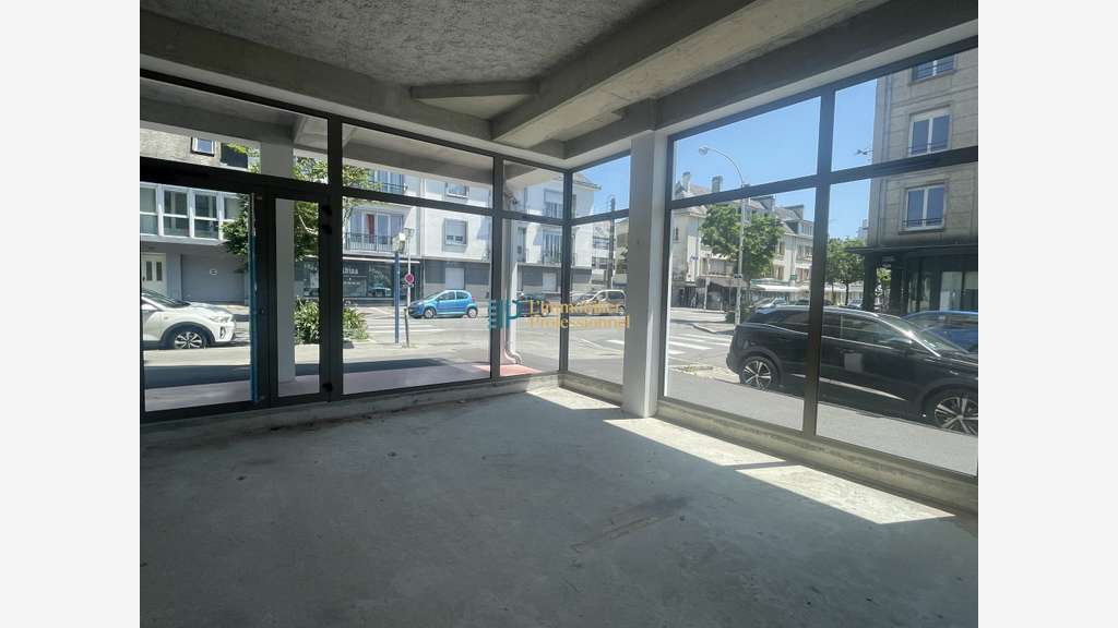 A louer local haut de gamme 84m² à Lorient