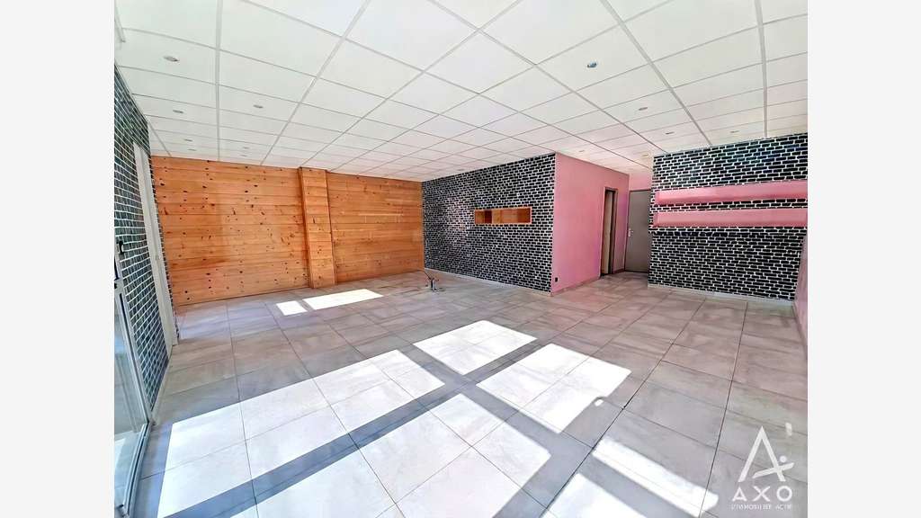 A louer local commercial 57m² à Lourdes