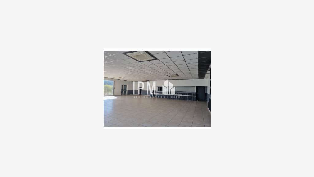 A louer local commercial 235m² Martigues Ecopolis