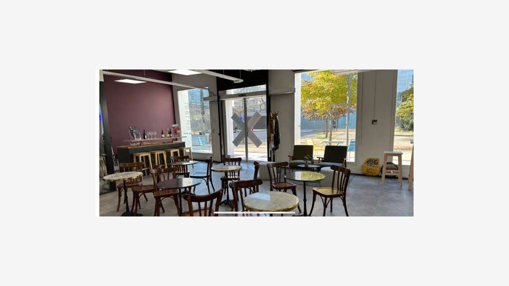 Location local commercial 290m² Lyon 2 Confluence