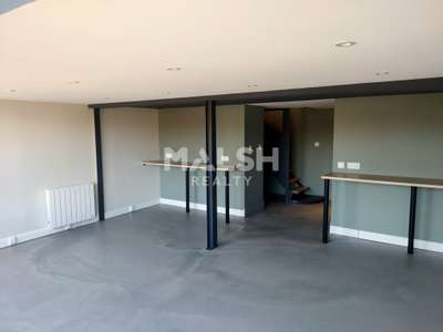 Local en très bon état à louer 74m² à Lyon 2e