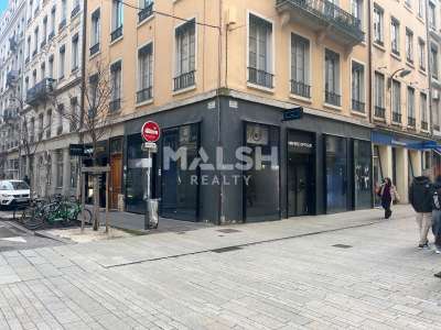 Local commercial d'angle à louer 89m² à Lyon 2e