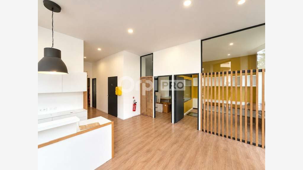 Local commercial 435m² à louer à Lyon 3e centre
