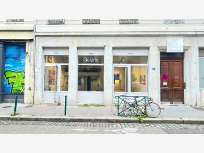 A louer local commercial à Lyon 7ème 