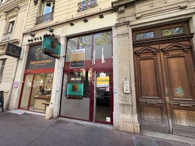 Local à louer à Lyon 8e Avenue des Frères Lumiere