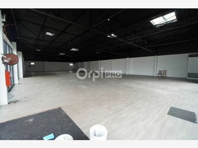 A louer local commercial 260m² secteur Dijon Sud