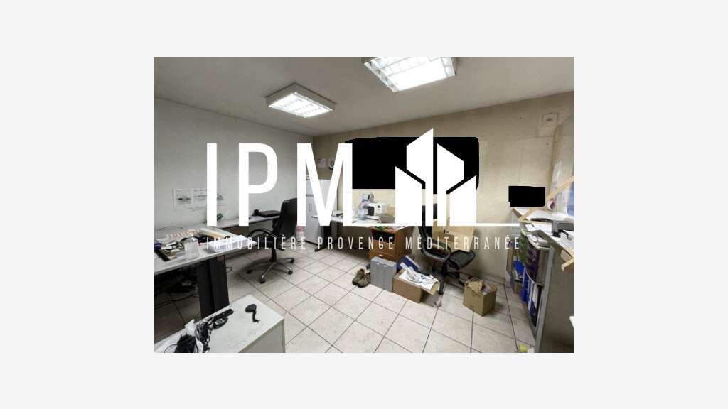 A louer local 377m² Marseille 13004 Chartreux