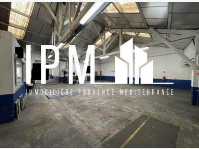 A louer local 377m² Marseille 13004 Chartreux