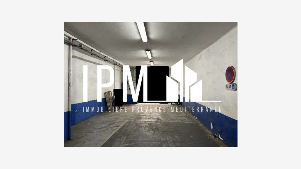 A louer local 377m² Marseille 13004 Chartreux
