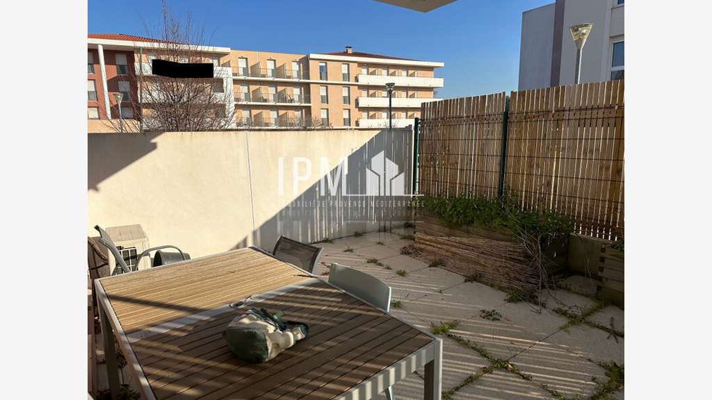 A louer local commercial 35m² à Marseille 13eme