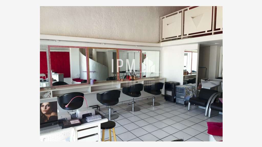 A louer local salon coiffure 41m²  13014 Marseille