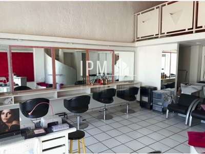 A louer local salon coiffure 41m²  13014 Marseille