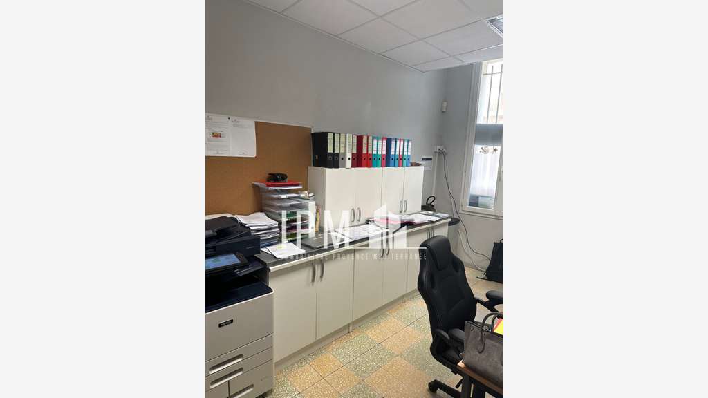 A louer local commercial de 150m² Marseille 13001
