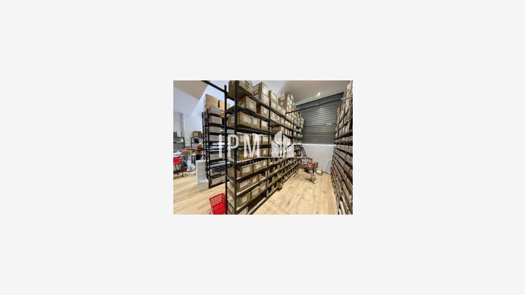 A louer local commercial 80m² Marseille 13003