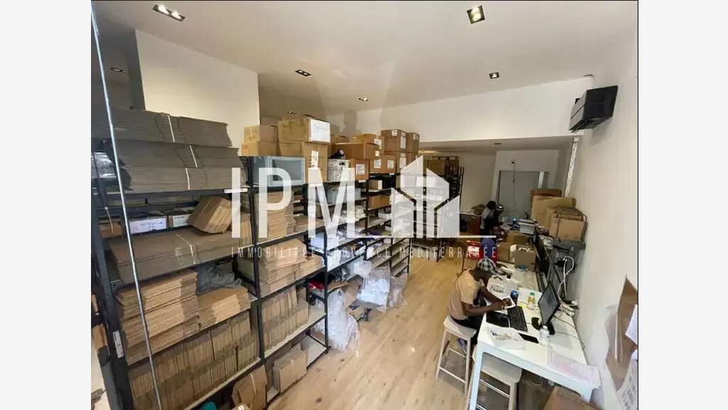 A louer local commercial 80m² Joliette 13003