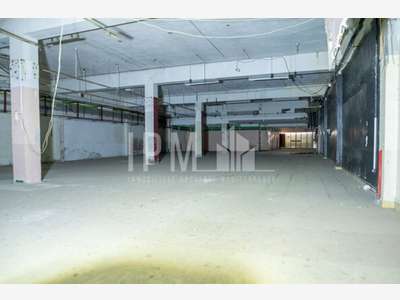 A louer local commercial 953m² 13003 Marseille