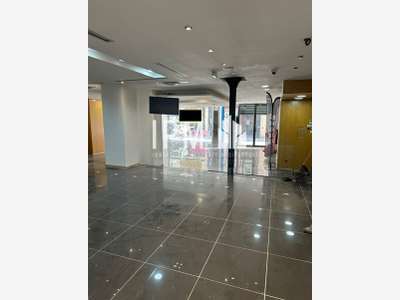 A louer local commercial 300m² rue de Rome 13006