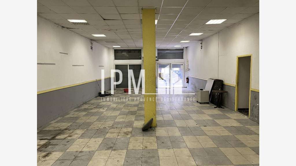 A louer local commercial 215m² LIEUTAUD 13006