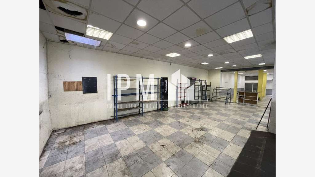 A louer local commercial 215m² LIEUTAUD 13006