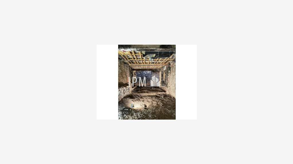 A louer local commercial 240m² Marseille 13007