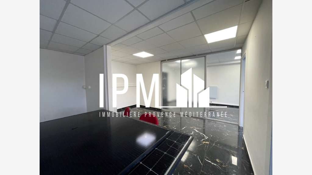 Local commercial 55m² à louer 13008 Marseille
