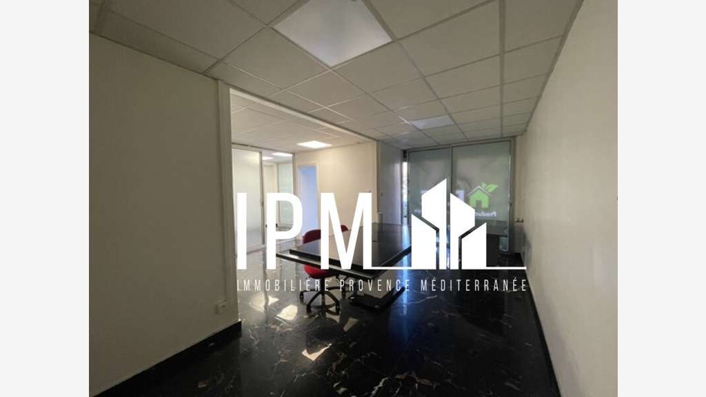 Local commercial 55m² à louer 13008 Marseille