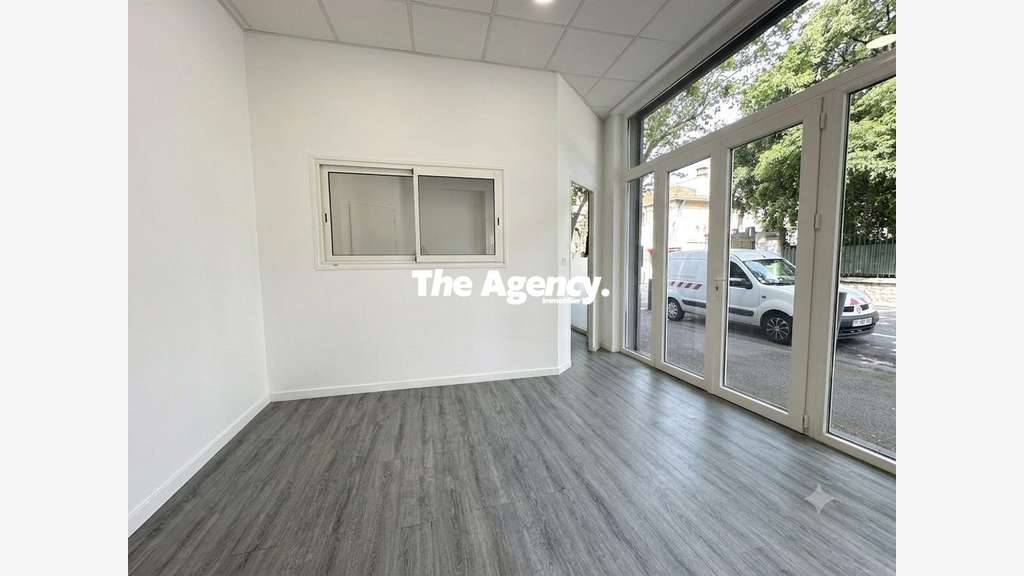A louer local 28m² Marseille 9e Sainte Marguerite