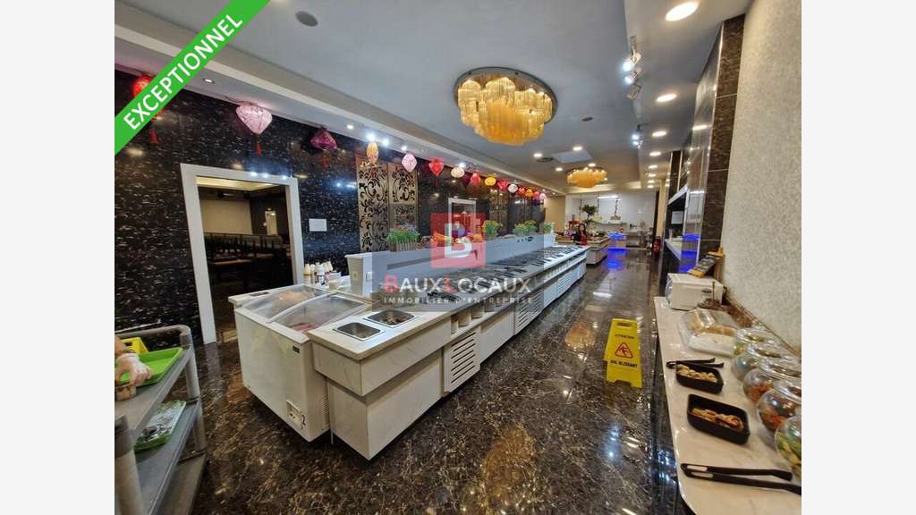 Local commercial 620m² à louer à Martigues 