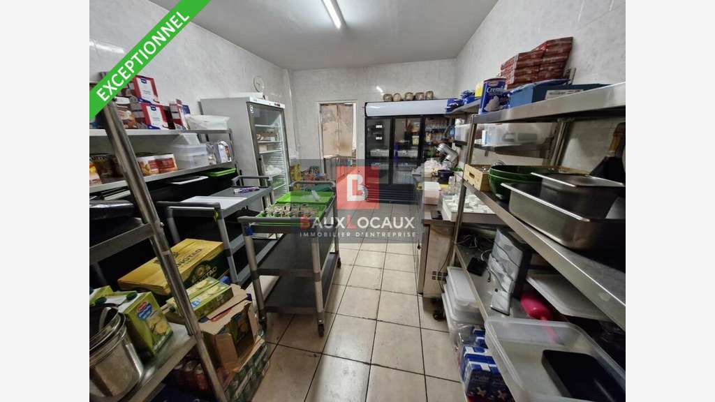 Local commercial 620m² à louer à Martigues 