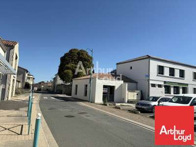 Local neuf 56m² à louer à Mauzé-sur-le-Mignon