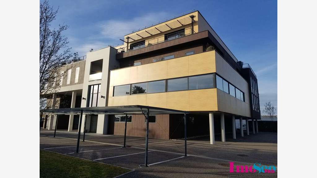 A louer local 478m² R+3 à Mérignac ZI du Phare